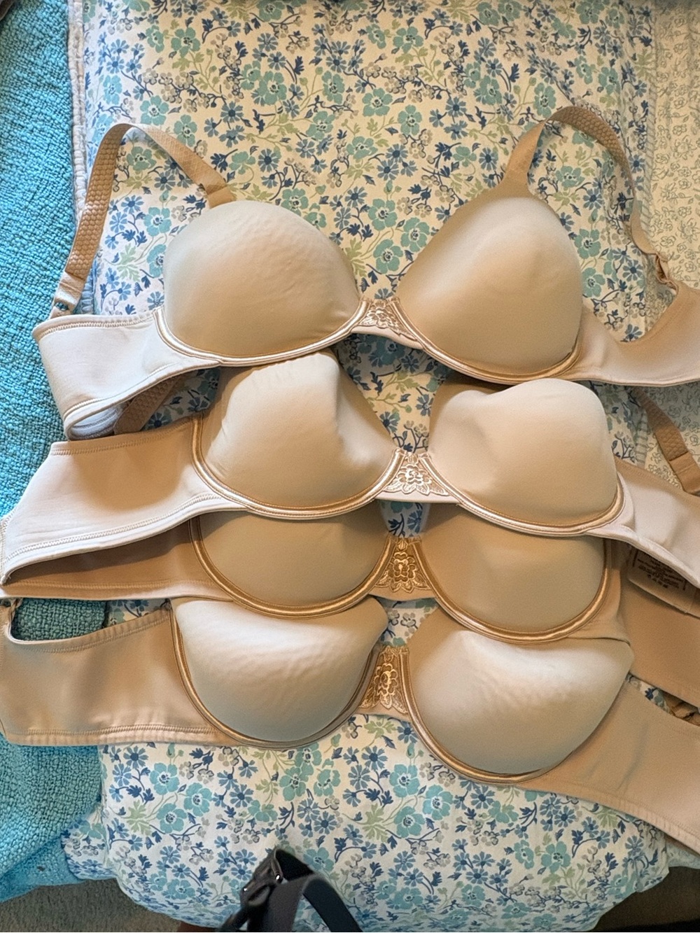Set of 4 Vanity Fair Beige T-Shirt Bras - 36DD